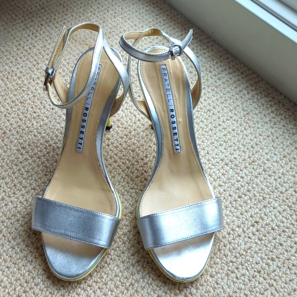 Fratelli Rossetti silver sandals size 7.5